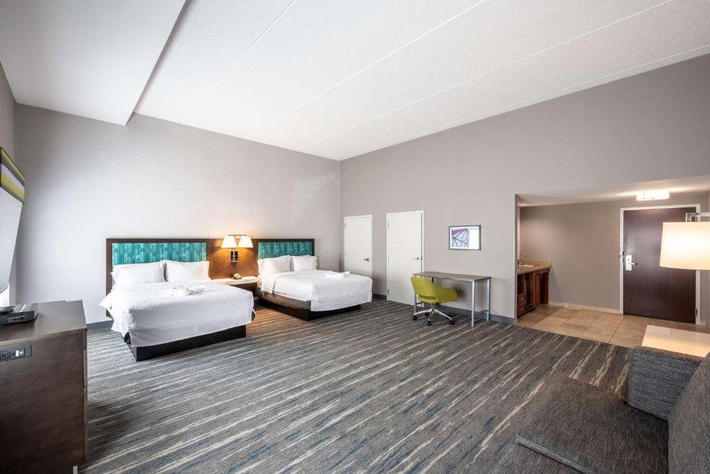 Postel nebo postele na pokoji v ubytování Hampton Inn & Suites Poughkeepsie