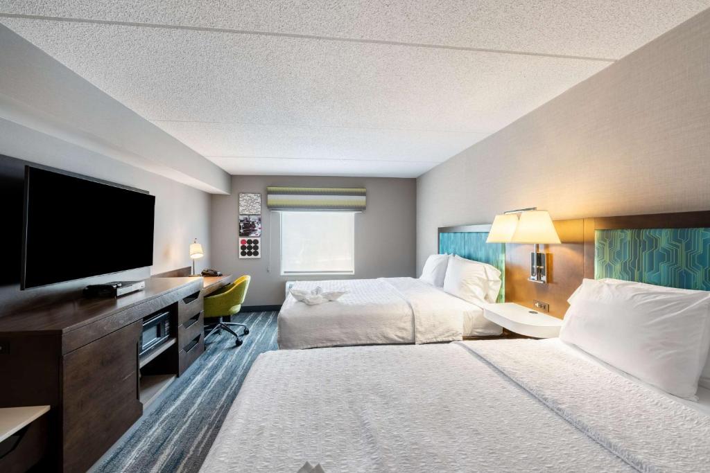 Postel nebo postele na pokoji v ubytování Hampton Inn & Suites Poughkeepsie