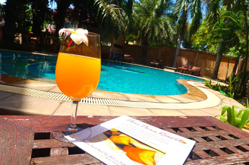 Bazén v ubytování Thai Pura Resort nebo v jeho okolí