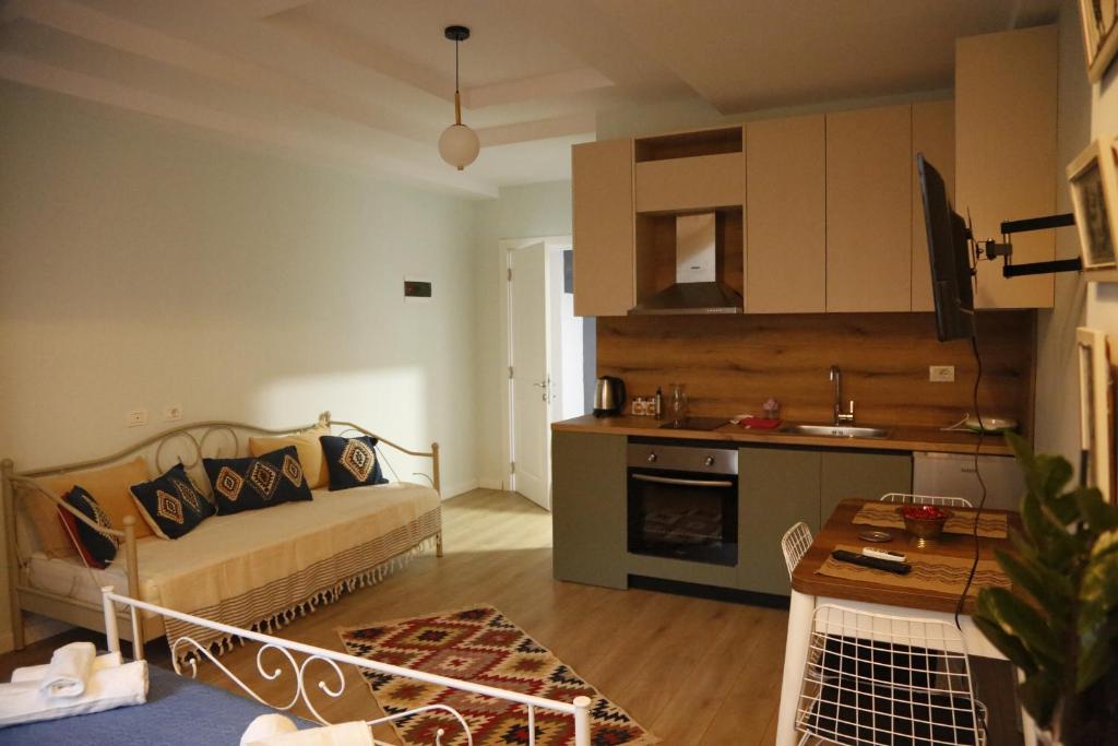 Illyrian studio apartment 2 - Image 4