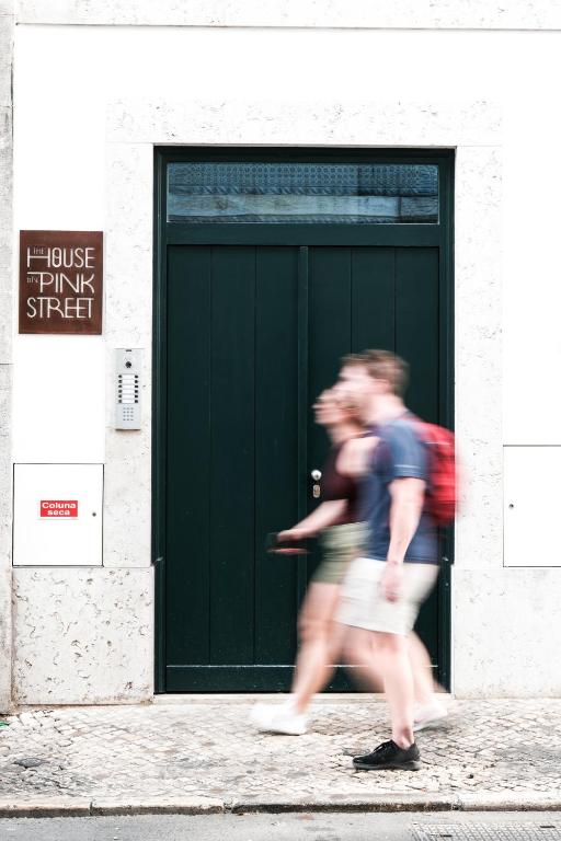 The House on the Pink Street in Lisbon - Resim 26