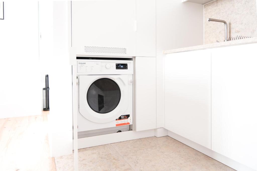 The House on the Pink Street in Lisbon - 10