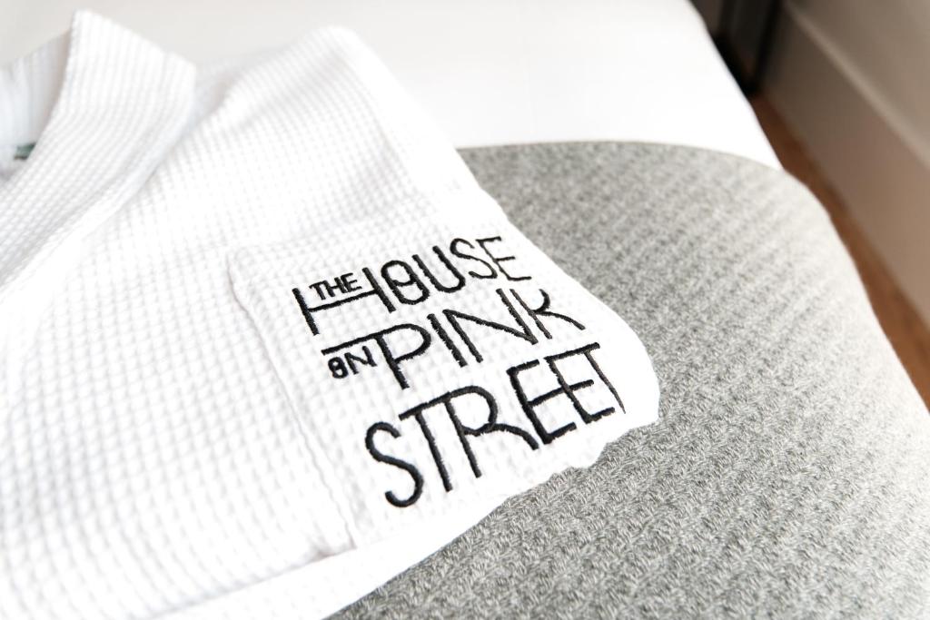 The House on the Pink Street in Lisbon - Resim 29