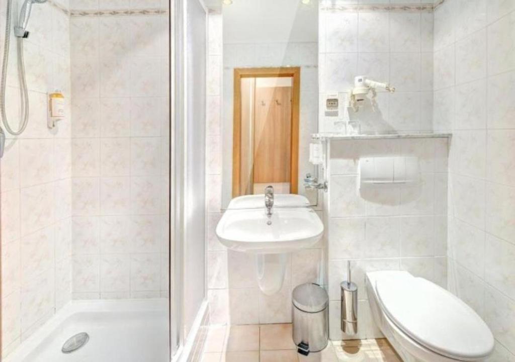 Koupelna v ubytování Hotel FIS