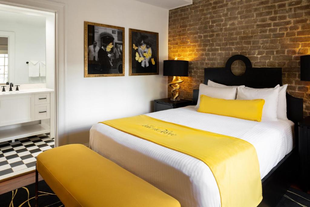 The Vendue, Downtown Art Hotel - Regina Di Enclave