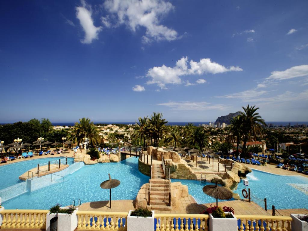 a view of the pool at a resort at Bungalows Imperial Park Unitursa in Calpe