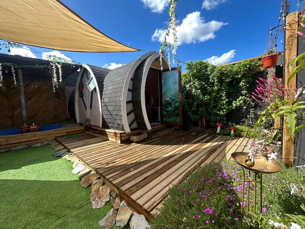 Estadía en Villa Alemana Opción a Jacuzzi Tiny BeeHouse - Housity
