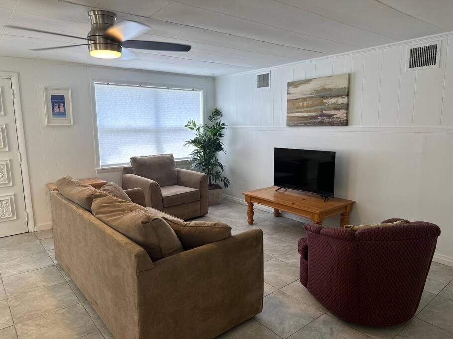 Charming 3BR home in Naples, FL, Naples Updated 2023 Prices