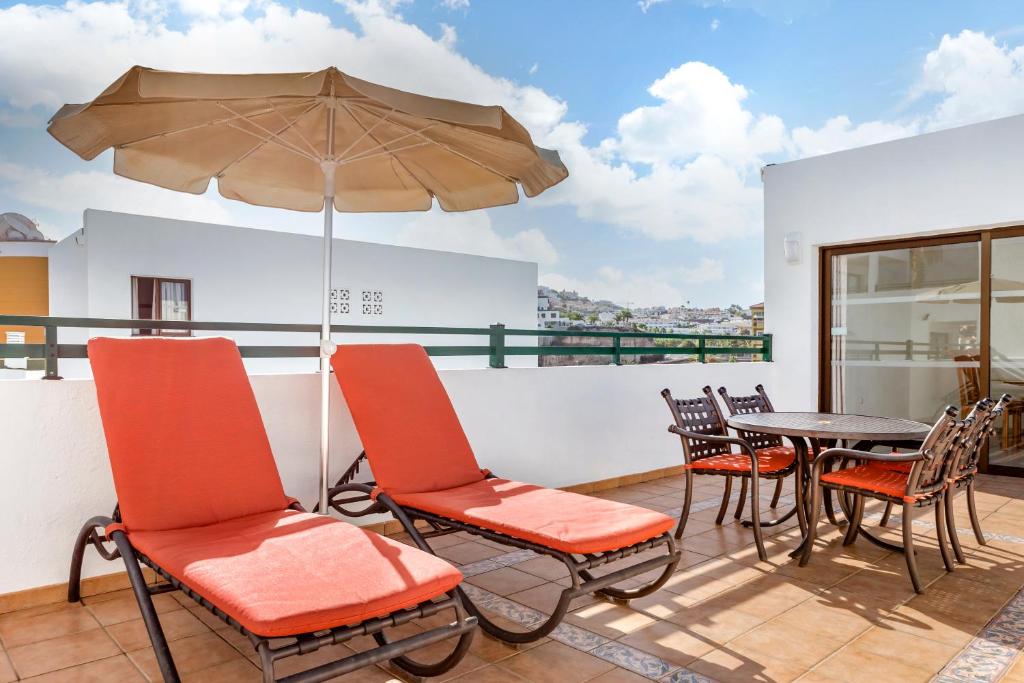 Sunset Bay Club - 