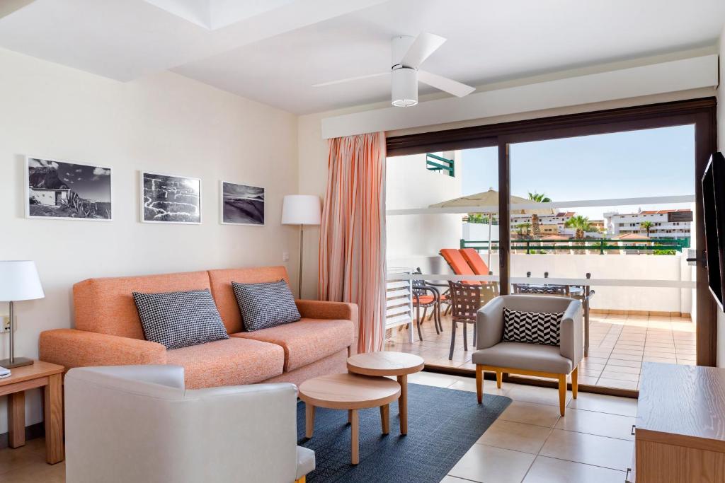 Sunset Bay Club - 