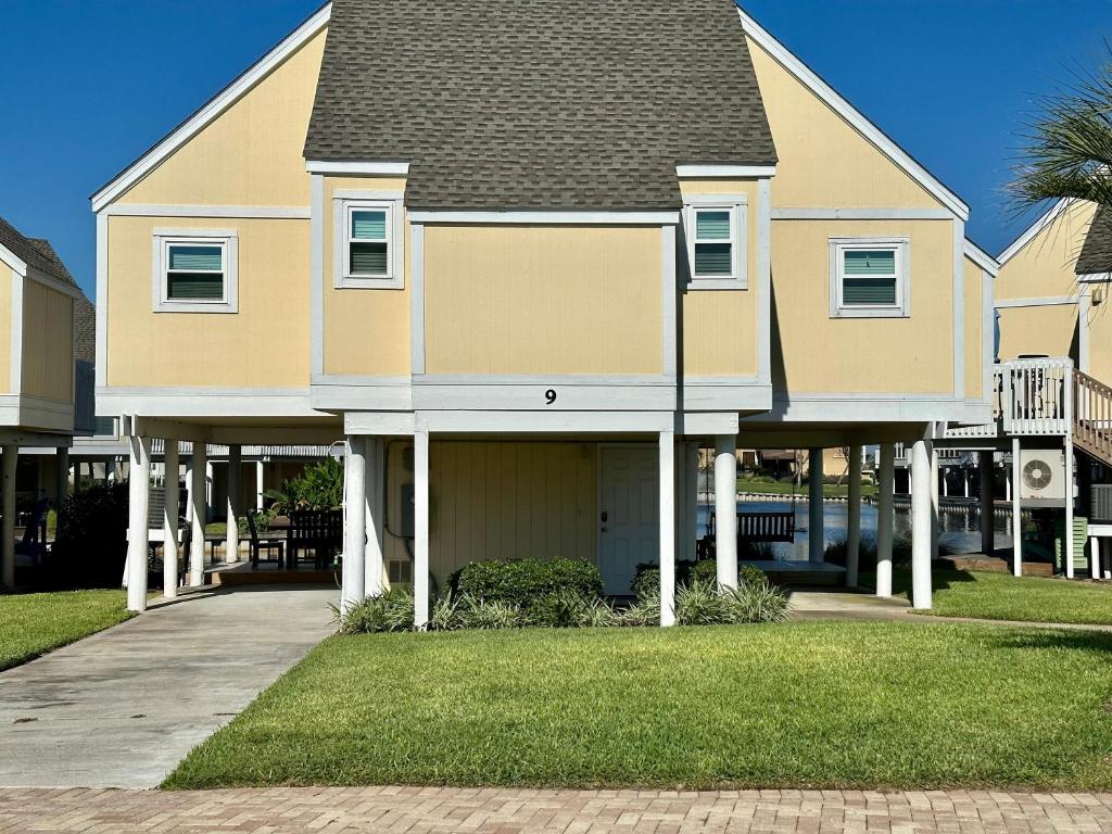 Sandpiper Cove 0009, Destin (updated prices 2024)