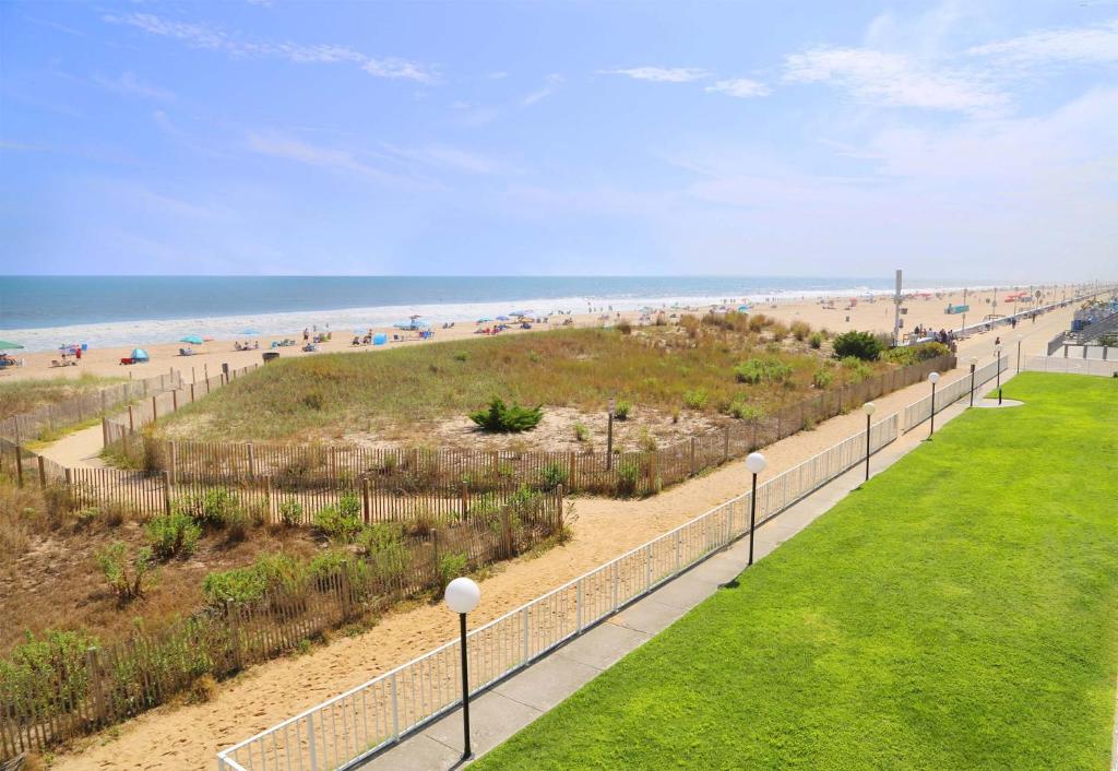 Dunes Suites Oceanfront photo