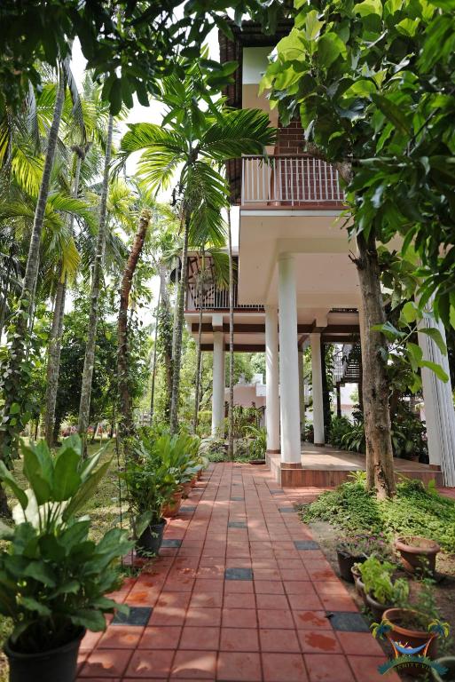 Zahrada ubytování Serenity Villa and Treehouse