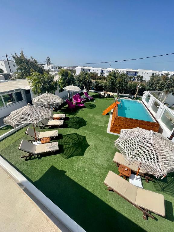 Bazén v ubytovaní Mykonos Secret Spot alebo v jeho blízkosti