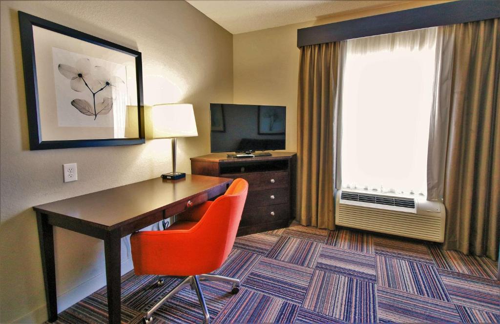 Hampton Inn & Suites Flowery Branch - Quarto King Com Sofá-Cama E Estudo - Não Fumador