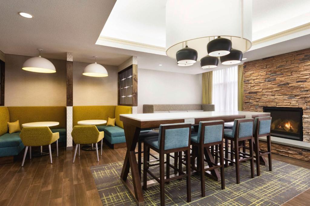 Hampton Inn Quakertown photo