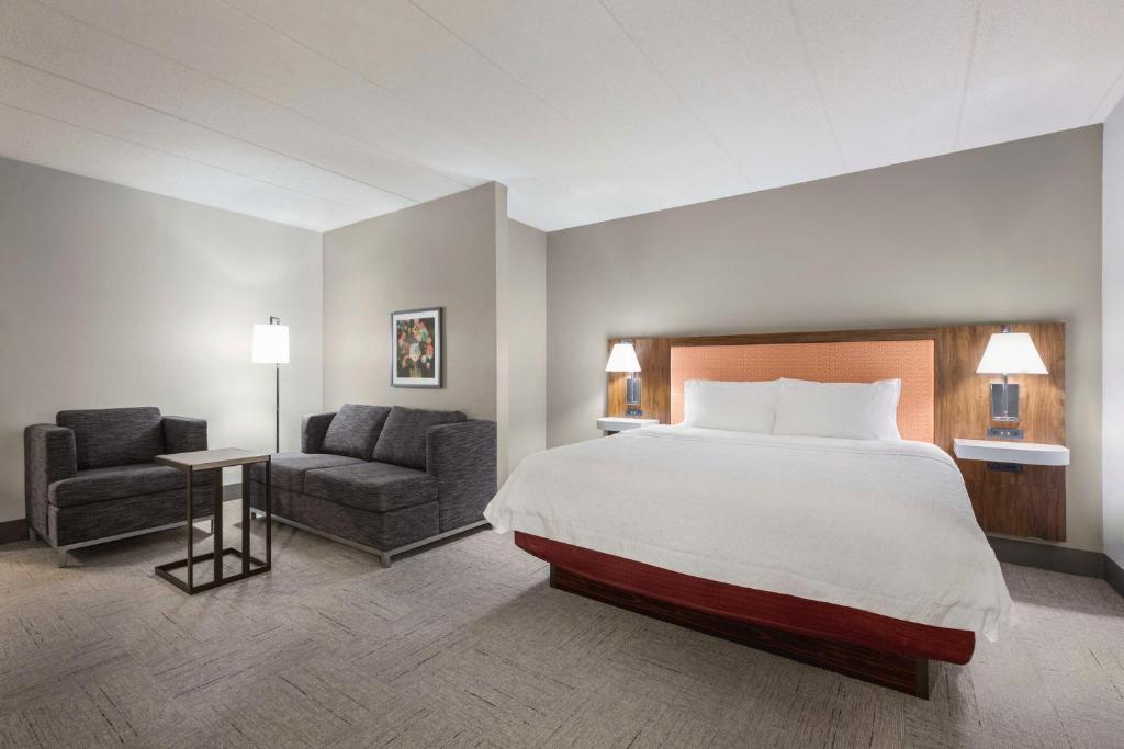 Hampton Inn Quakertown - Camera Re Deluxe Con Divano Letto - Non Fumatori
