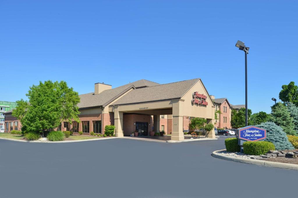 a building with a sign in front of it at Comfort Inn & Suites in Toledo