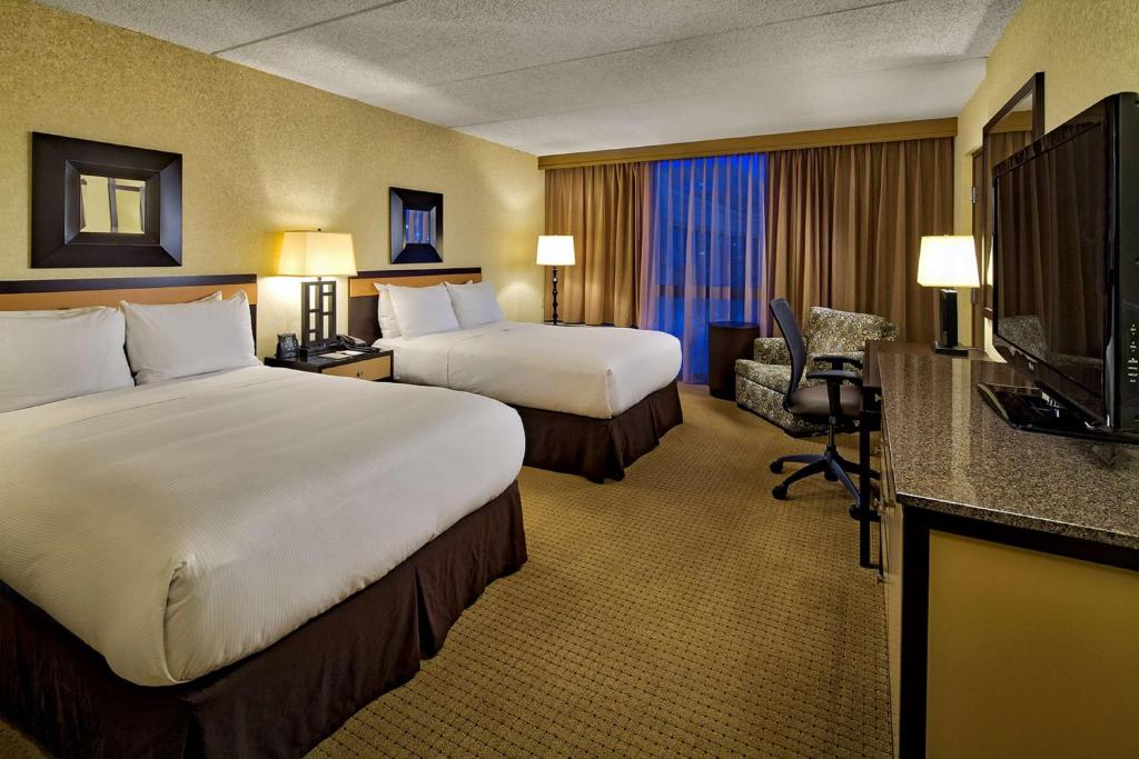 DoubleTree by Hilton Chicago - Arlington Heights - Double Room With Two Double Beds - Non-Smoking