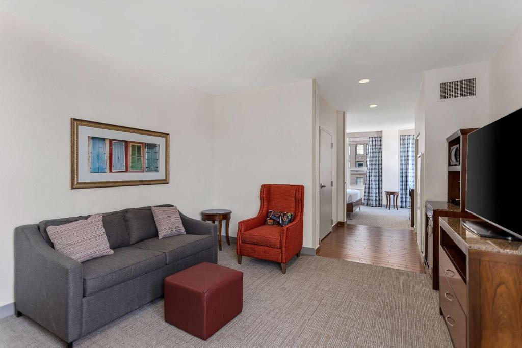 Hilton Garden Inn New Orleans French Quarter/CBD - 