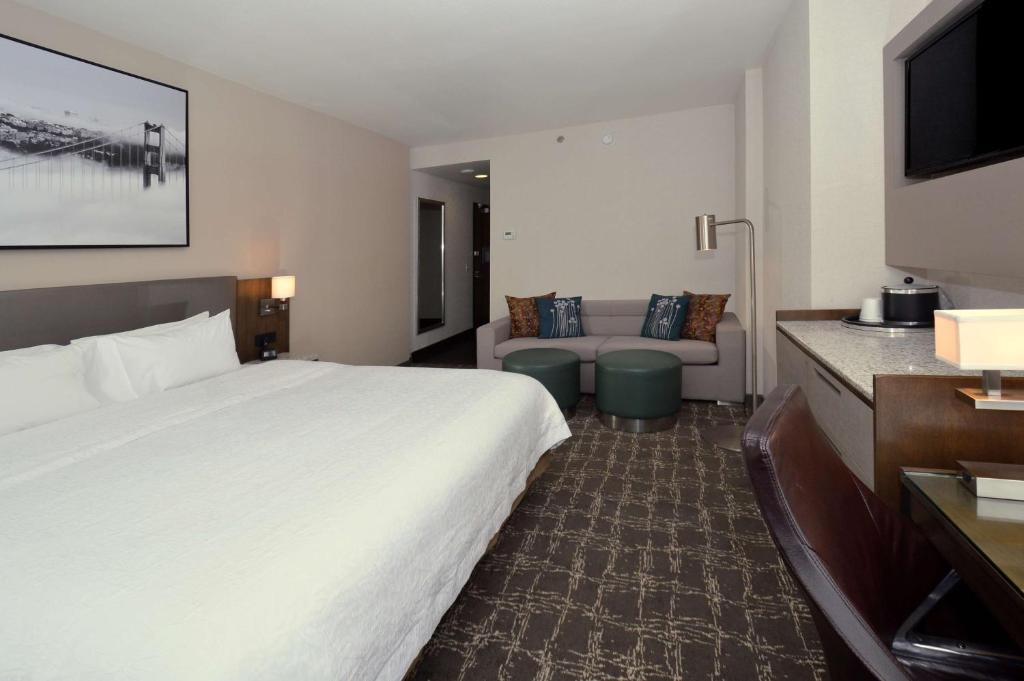 Hampton Inn - Paragould - King Kamer Met Slaapbank - Slechthorend/Rookvrij