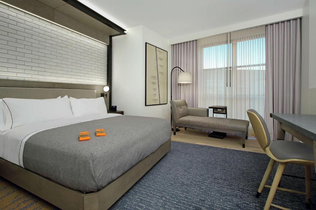Canopy By Hilton Columbus Downtown Short North - King Room - Mobiliteitstoegang