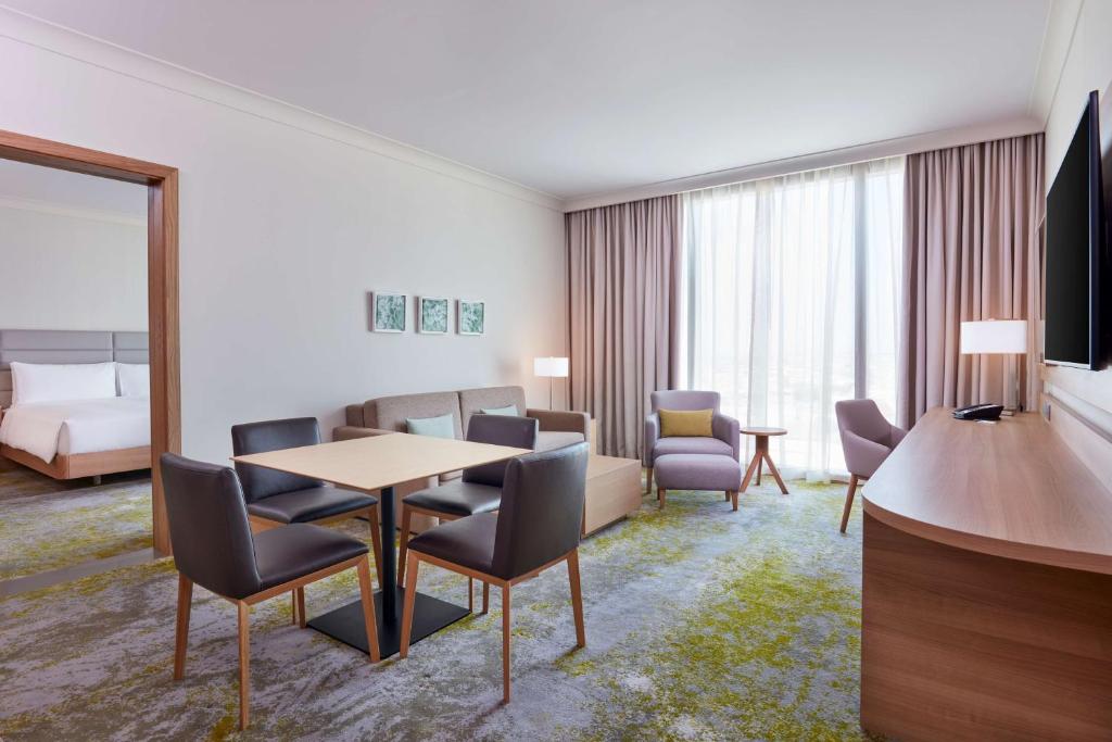 Hilton Garden Inn Kuwait - One-Bedroom King Suite