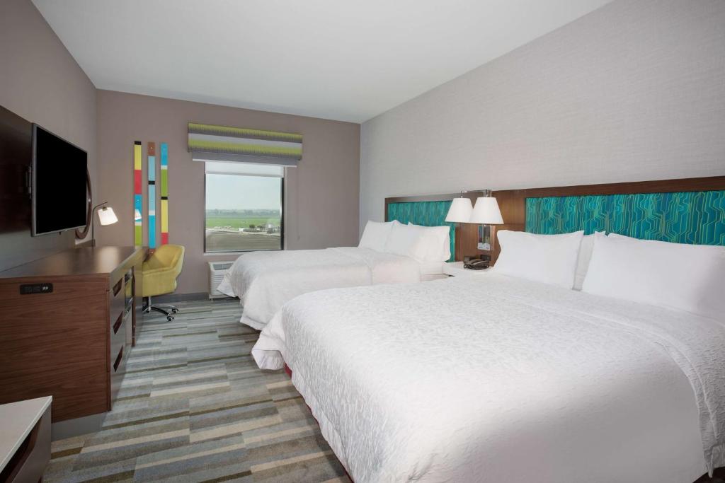 Hampton Inn & Suites Watsonville - Queen Room Met Twee Queensize Bedden