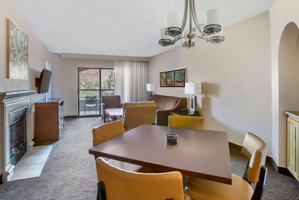 Hilton Vacation Club Ridge on Sedona - 1 Slaapkamer 1 King Suite Toegankelijk Bad