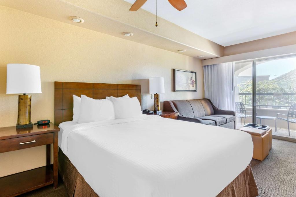 Hilton Vacation Club Ridge on Sedona photo