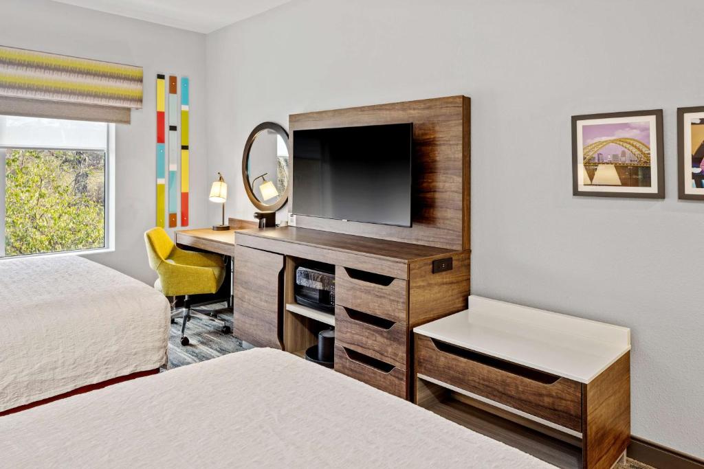 Hampton Inn & Suites Cincinnati West, Oh photo