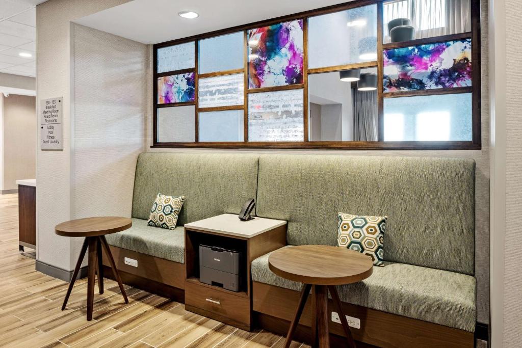 Hampton Inn & Suites Cincinnati West, Oh photo