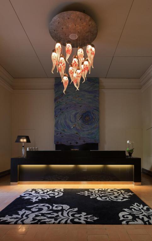 Palazzo Caracciolo Naples - Resim 26