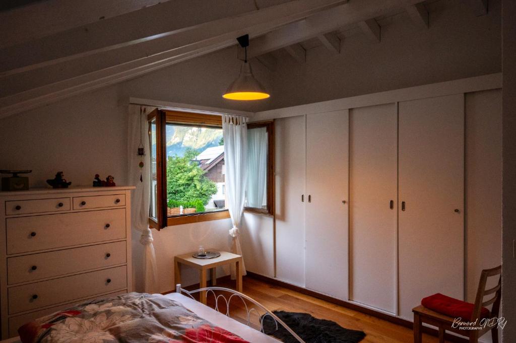 Postel nebo postele na pokoji v ubytování Zimmer mit eigenem Badezimmer