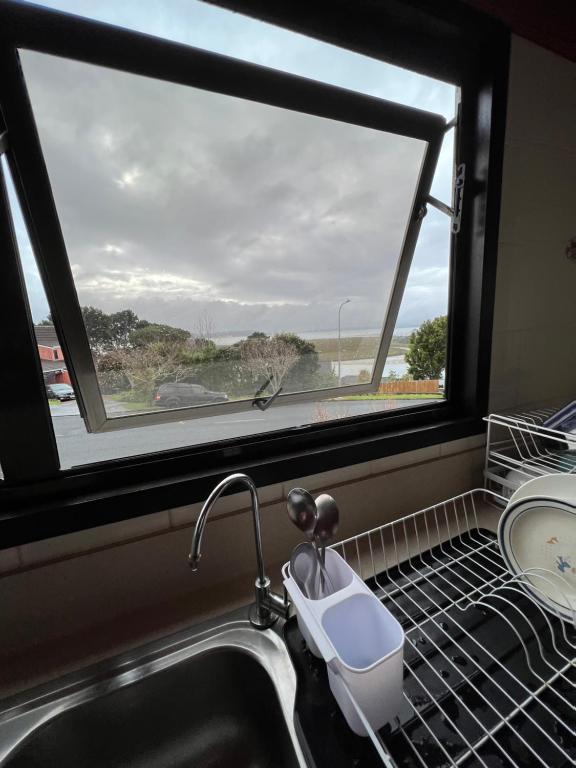 Auckland Sea&SkyTower view HOMESTAY with free Netflix, Parking - Resim 32