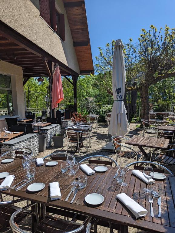 Restaurace v ubytování Hôtel Spa & Restaurant Ô Pervenches