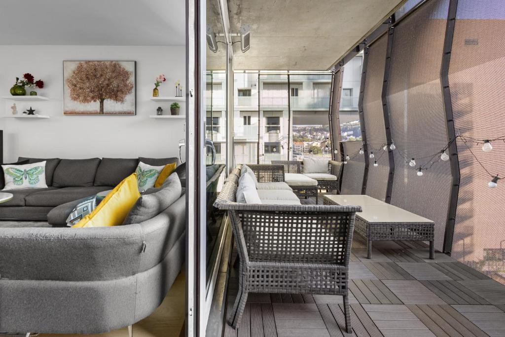 Posezení v ubytování Spacious modern 2BR apartment at Central OSLO BARCODE