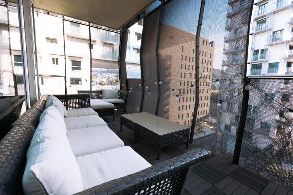 Posezení v ubytování Spacious modern 2BR apartment at Central OSLO BARCODE