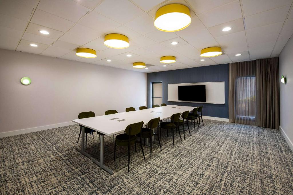 Sonesta Select Philadelphia Airport photo