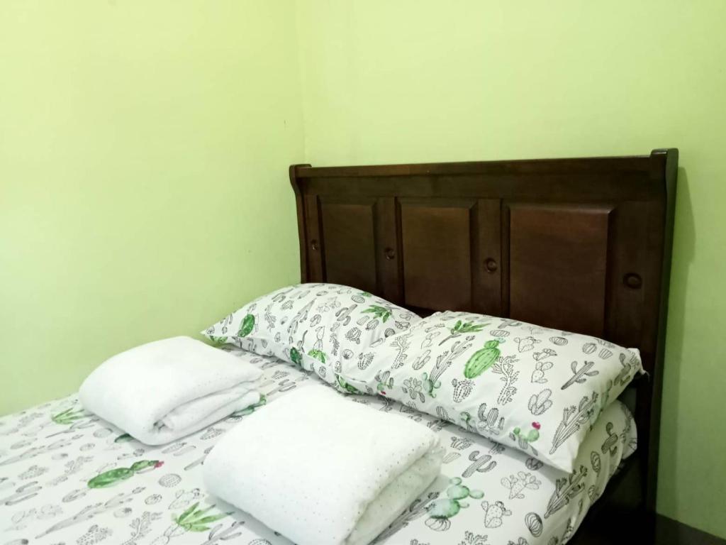 Postel nebo postele na pokoji v ubytování JO-ZA-NA's Hostel(bed and breakfast)