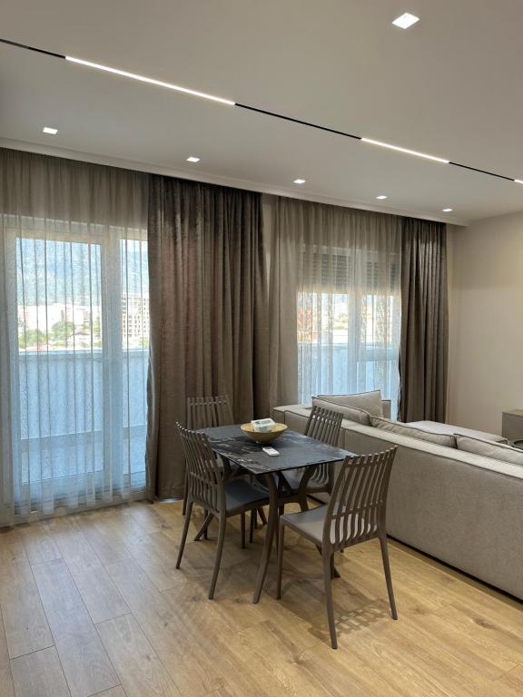 New Brilant Apartment 02 - Imazhi 3