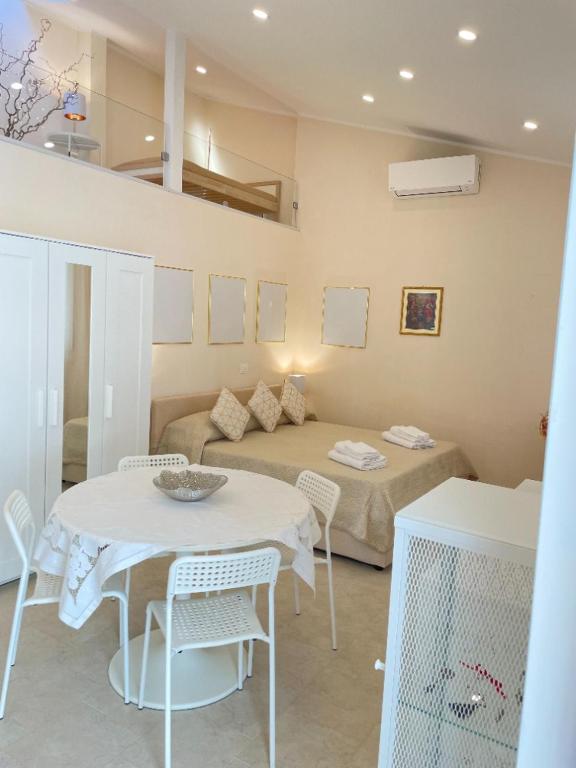 Loft Agata - host Marco Fazzari a Polistena RC - Huis Met één Slaapkamer