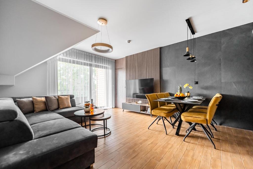 Khu vực ghế ngồi tại Chillout Szklarska Stone Hill