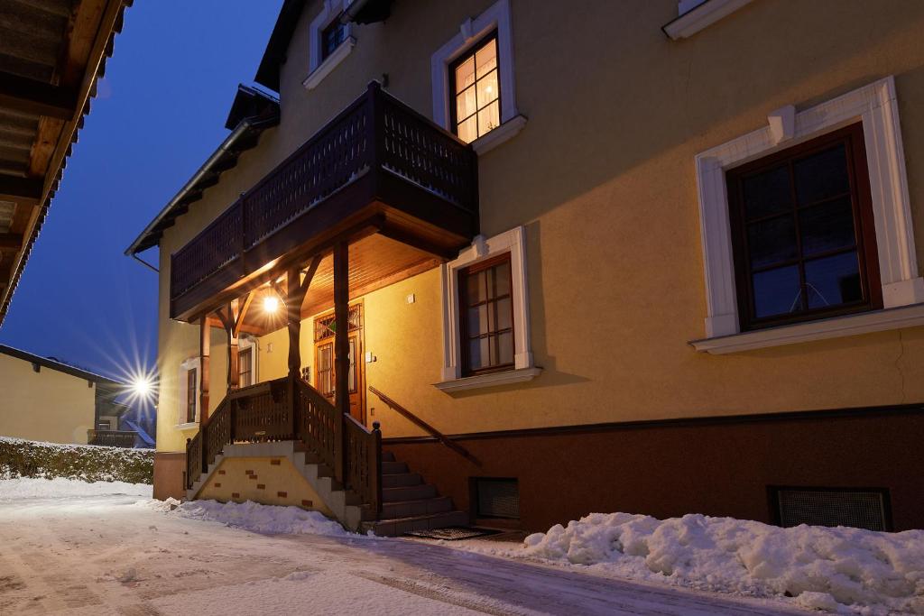 Budova, kde se apartmán nachází