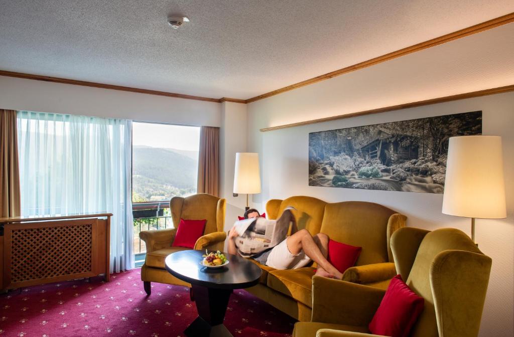Posezení v ubytování Sonnenhof Resort Bayerischer Wald