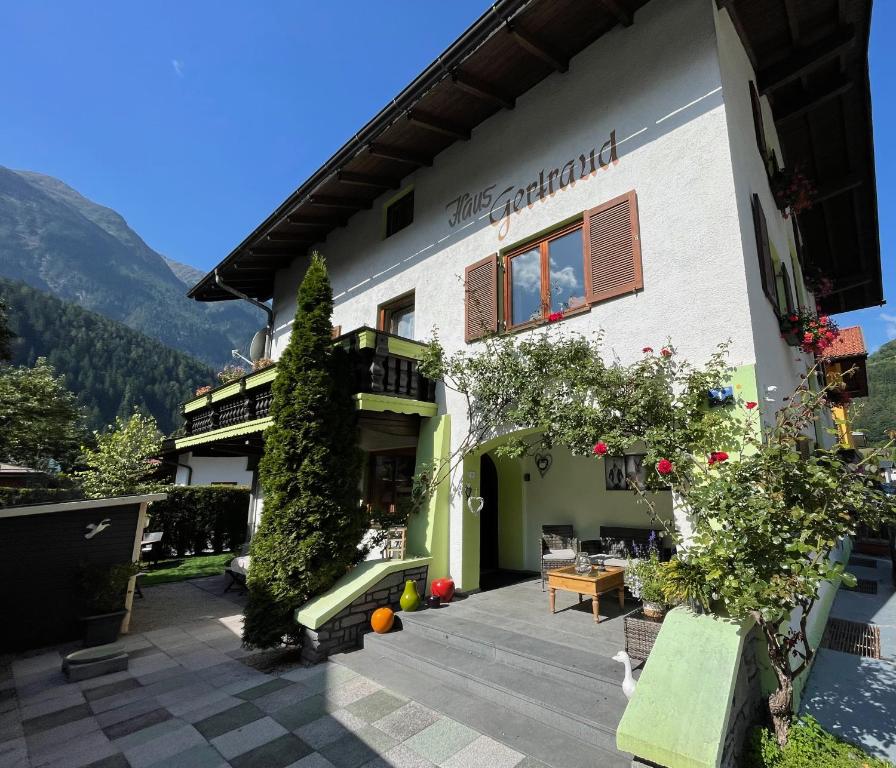 Nespecifikovaný výhled na hory nebo výhled na hory při pohledu z bed and breakfast