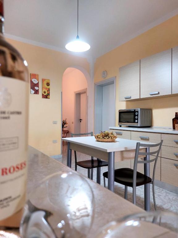 Kuchnia lub aneks kuchenny w obiekcie Villa Luigi