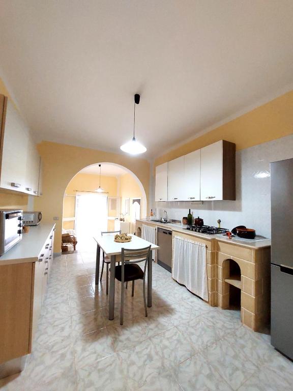 Kuchnia lub aneks kuchenny w obiekcie Villa Luigi