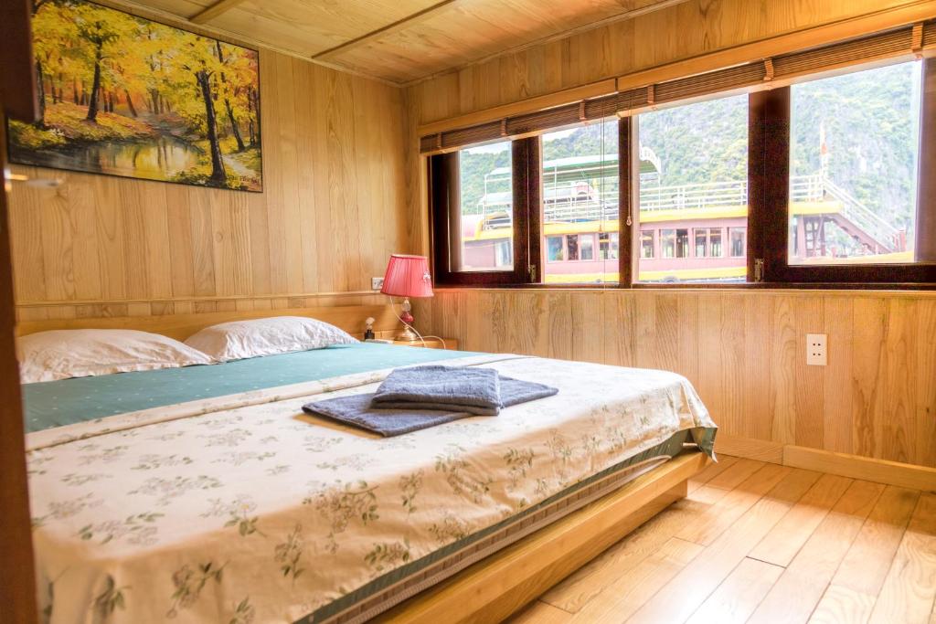 Lan Ha Floating Homestay - 17