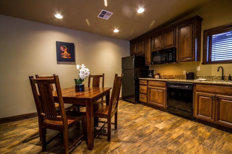 Cable Mountain Lodge - 